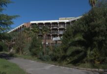 Без правоснажних рјешења ни годину након продаје хотела Игало