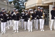 Свечани дефиле Мјесне музике Ђеновић поводом Дана ослобођења Херцег Новог