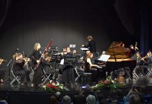 Камерни оркестар „Камерата Херцег Нови“ на Тргу Николе Ђурковића