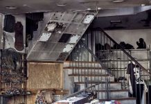 Вјештак за пожаре, експлозије и хаварије истражује пожар у сувенирници на Тргу