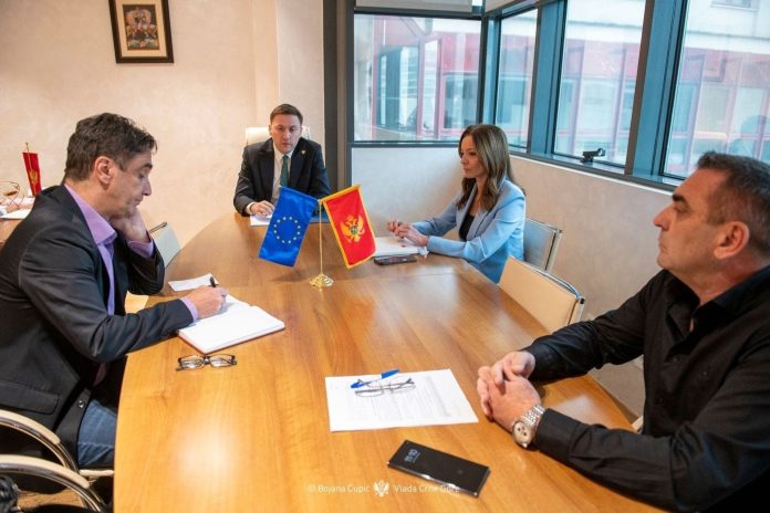 Dr Simun i predstavnici reprezentativnih sindikata zdravstva, novembar 2025