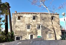 Катић: Шум у комуникацији министарстава просвјете, финансија и Владе око палате Буровина