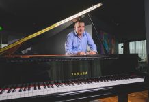Пијаниста Борис Краљевић након дуго година поново наступа у Црногорском народном позоришту