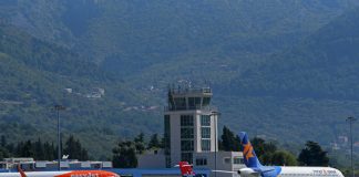 Аеродром Тиват: Савјет путницима да раније буду на аеродрому