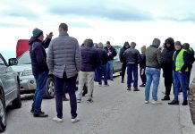 Предузећу Чистоћа мјештани Убала блокирали пут ка деопнији до испуњења захтјева