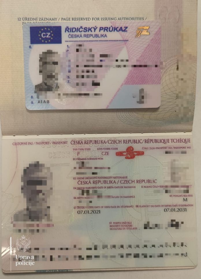 Falsifikovani pasoš-vozačka Češka