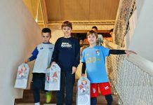 Новогодишњи пакетићи за младе фудбалере Игала и Обилића