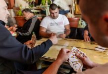 Донковић-Царевић побједници Турнира у бришкули и трешети