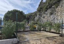 Мини рециклажна дворишта на ривијери