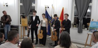 На “Вечери гитаре” представили се ученици которске средње музичке школе