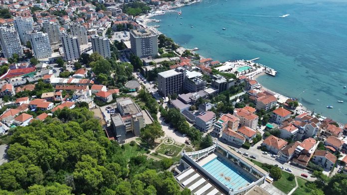 Ulica Sava Ilica, Institut, bazen bez krova, mart 2026