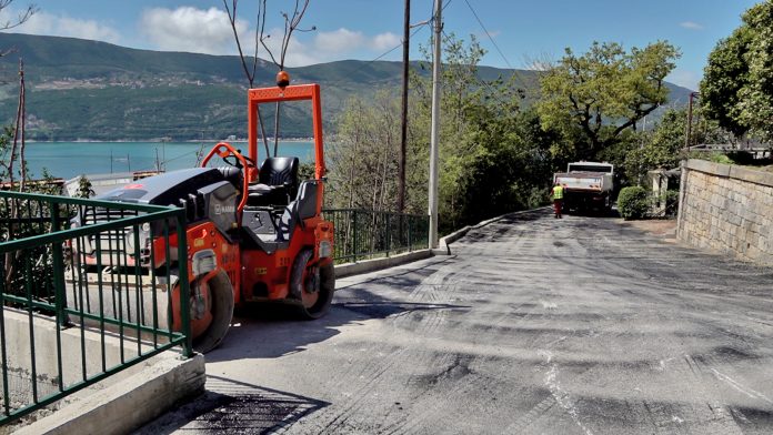 Asfaltiranje Ulice Sava Bajkovica, april 2026