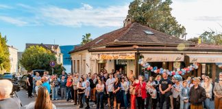 Дочек експедиције из Париза: Сврчуге корак ближе јавној расвјети