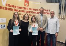 Треће мејсто за Миу Павловић и Јану Симић на Државном такмичењу ученика средњих и мјешовитих школа