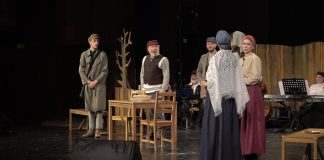 „Виолиниста на крову“ синоћ на сцени Дворане Парк