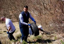 Predsjednik Milatović u akciji čišćenja na Orjenu