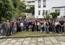 Херцегновски матуранти засадили прво дрво генерације у школском дворишту